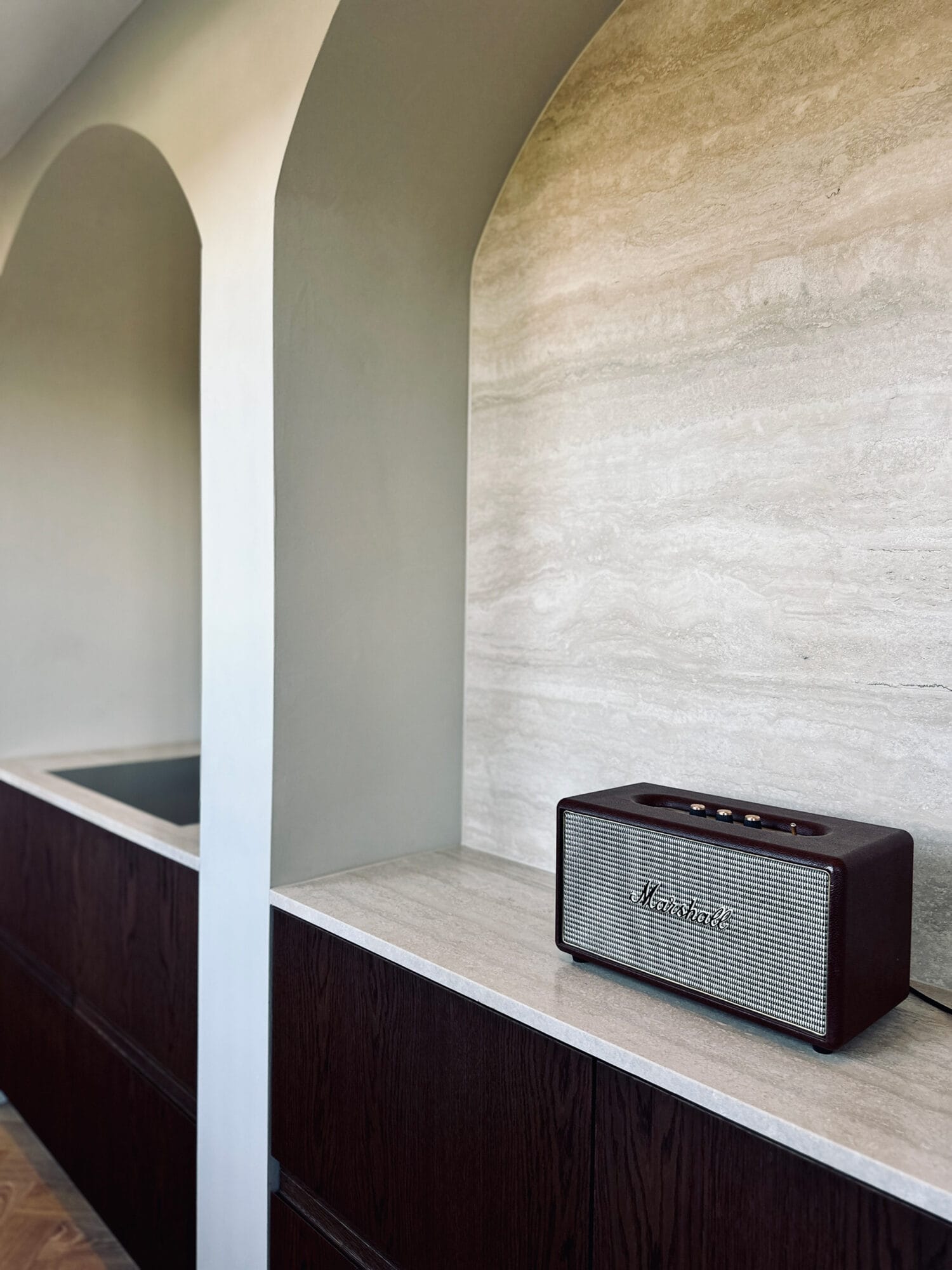 TV28B LV.3A interiør køkken