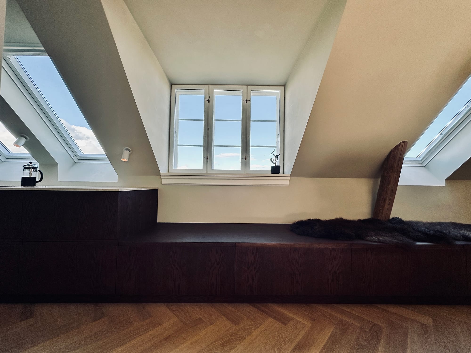 TV28B LV.3A interiør køkken