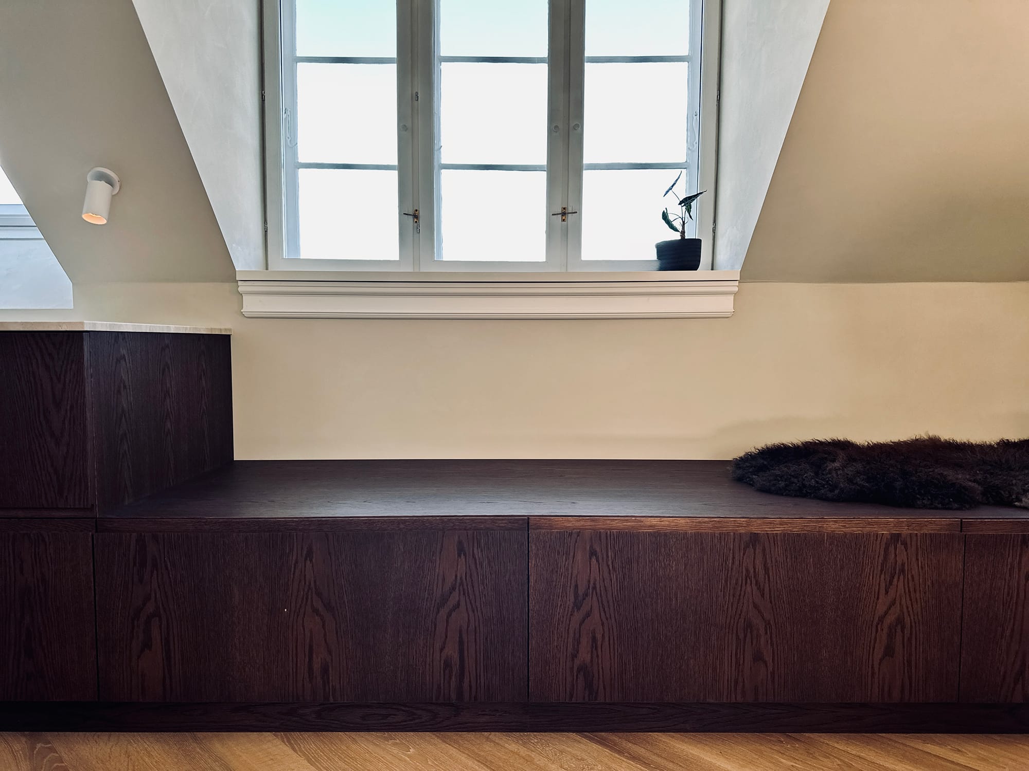 TV28B LV.3A interiør køkken