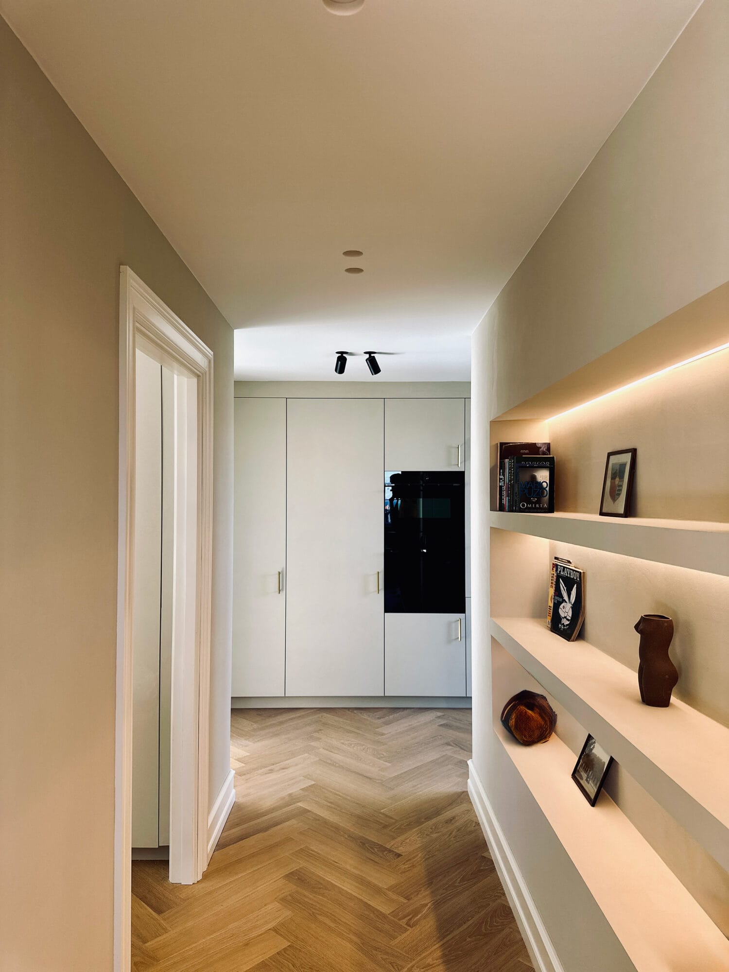 TV28B LV.3A interiør køkken